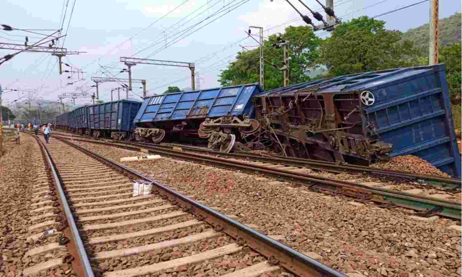 1500x900 3689203 train derails in koraput Console Crptech