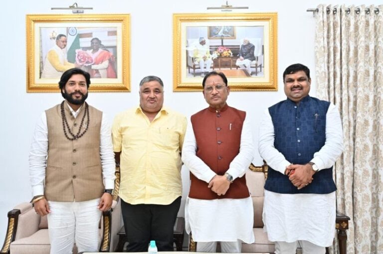 GyxWKZMXgAE57l4 768x511 1 Console Crptech